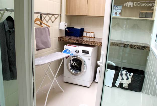 Golden Town On Nut  Pattanakarn  